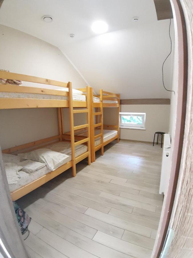 Hostel U Pottera Czerniowce Zewnętrze zdjęcie