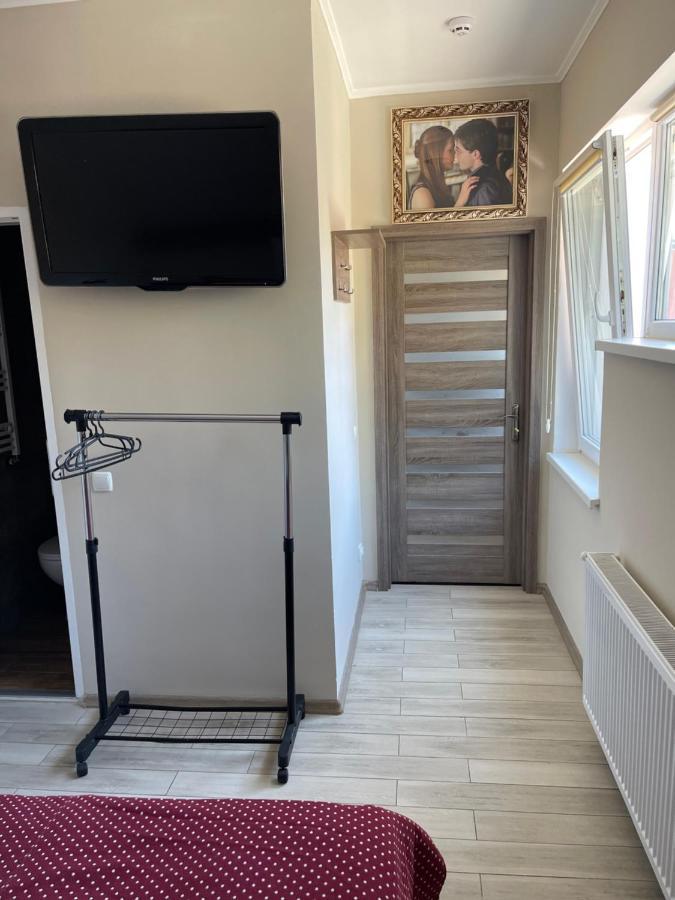Hostel U Pottera Czerniowce Zewnętrze zdjęcie